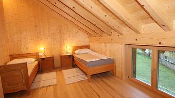 4 多间卧室、上网接入