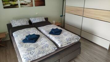 1 habitación, wifi y ropa de cama