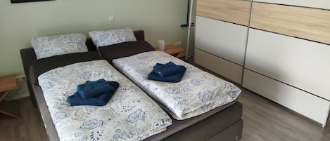 1 多间卧室、WiFi、床单