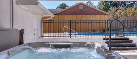 Bain à remous extérieur