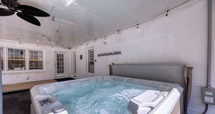 Columbus Oasis: Pool, Hot Tub & Family Fun!