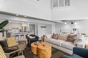 TV, fireplace, offices