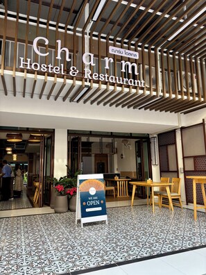 Restaurant - Charm Hostel at Jomtien (Pattaya)