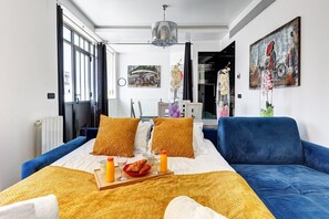 2 bedrooms, Internet, bed sheets