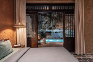 标准别墅, 泳池景观 | 客房服务设施