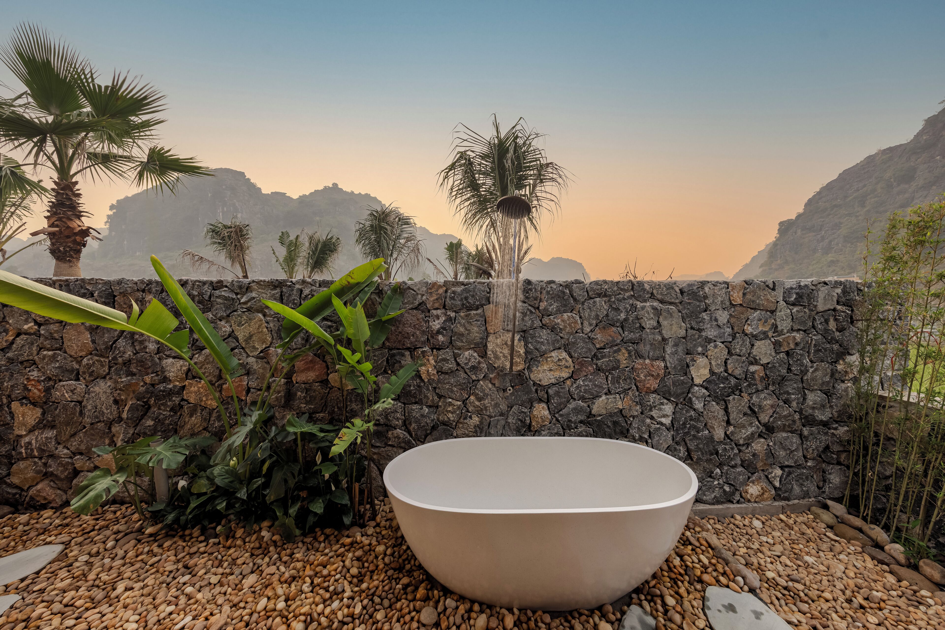 ジュニア ダブルルーム | バスルーム | ヘアドライヤー、スリッパ、タオル、石鹸