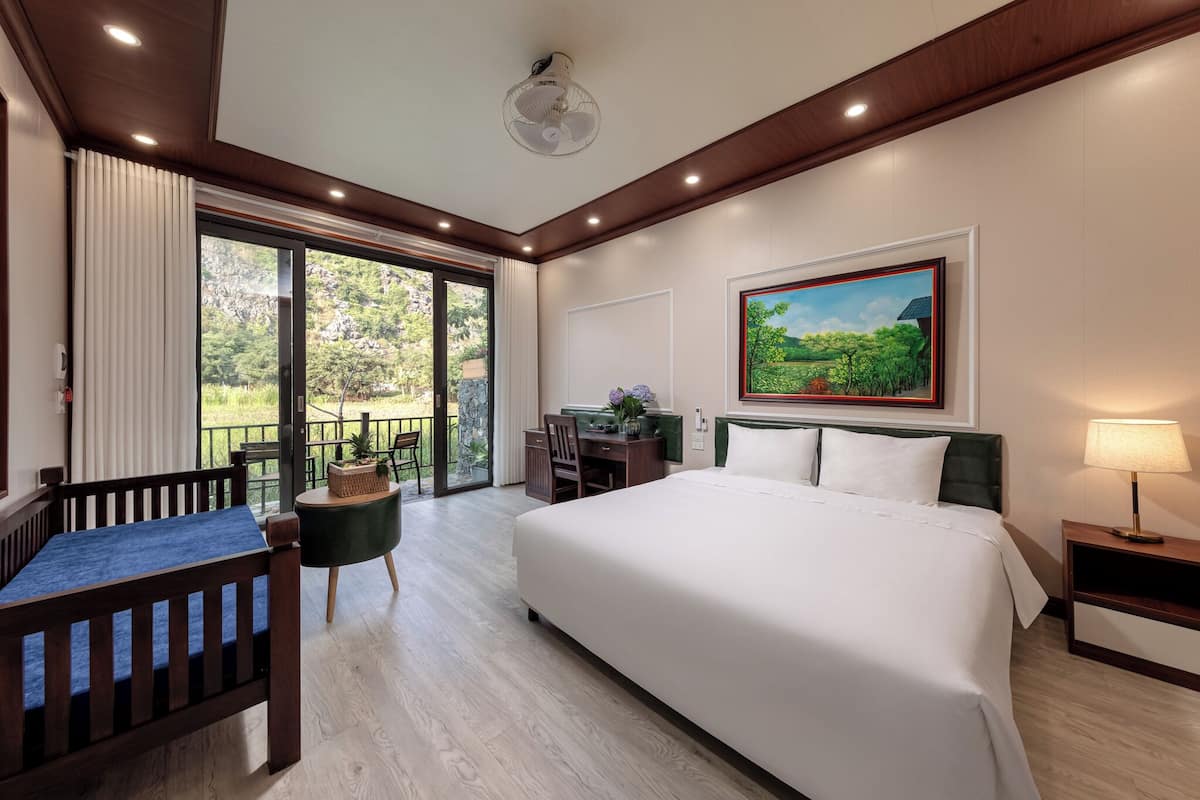 Deluxe Double Room | Premium bedding, minibar, desk, soundproofing