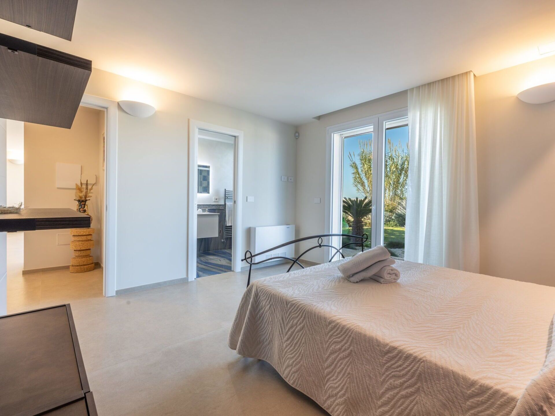 2 Schlafzimmer, Reisekinderbett, kostenloses WLAN, Bettwäsche