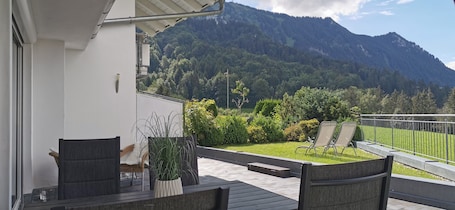Terrace/patio. Apartment 'Ferienwohnung Panoramablick' with Mountain View, Private Terrace and Wi-Fi