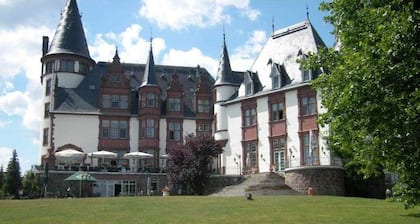 Holiday Home 'Wohlfühlurlaub' with Private Terrace and Private Garden