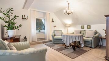 Tv, dvd-afspiller, stereoanlæg