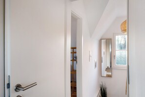 Interior - Holiday Home Mühlenperle with Private Terrace, Garden, Sauna & Parking, Baltic Sea, Stove (Boiensdorf OT Stove)