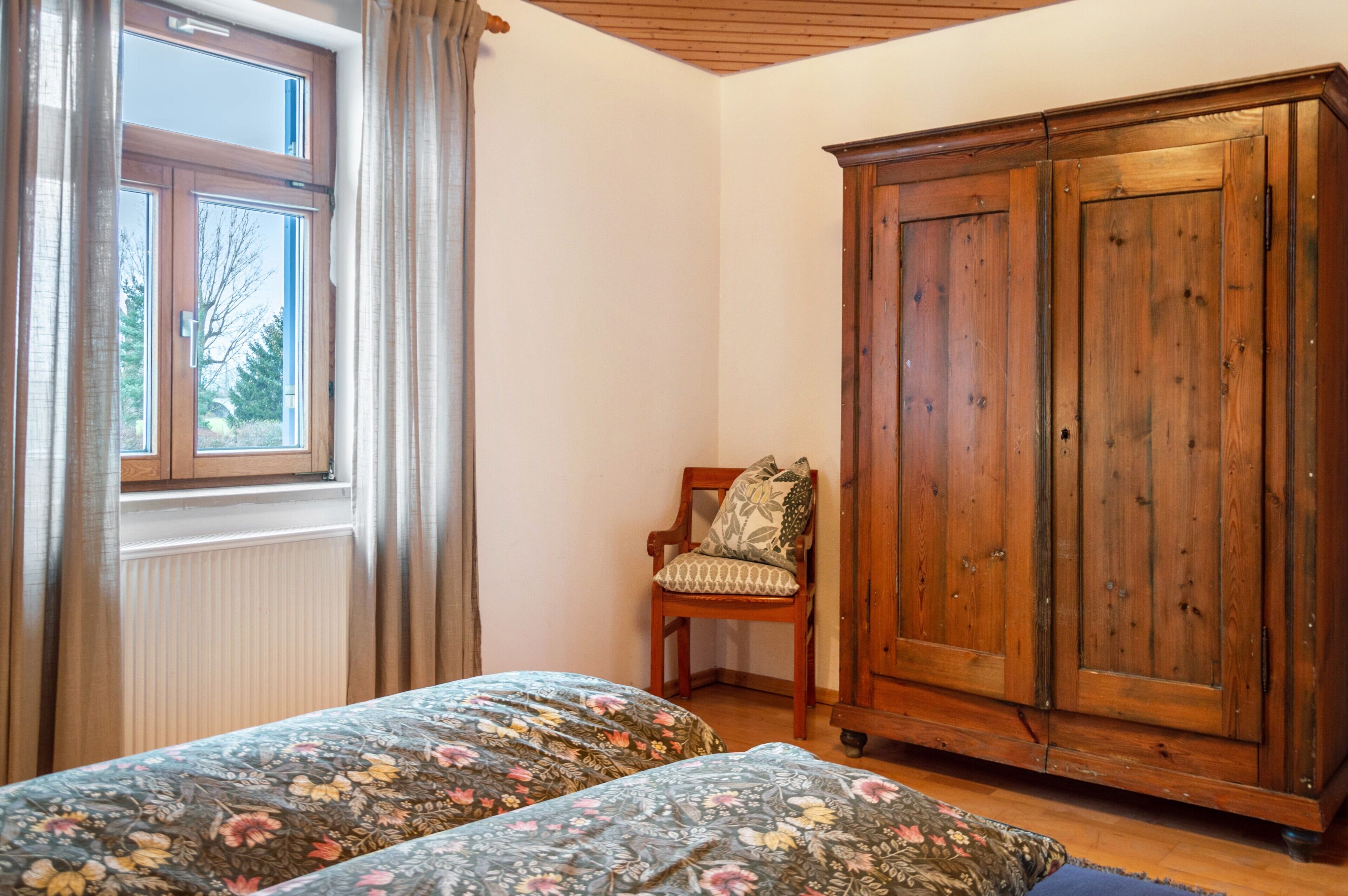 4 Schlafzimmer, Schreibtisch, Bügeleisen/Bügelbrett, kostenloses WLAN