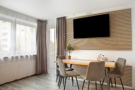 Dining. Apartment 'Neuburg 6 - New' with Balcony and Wi-Fi