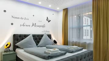 1 habitación, tabla de planchar con plancha, wifi gratis y ropa de cama