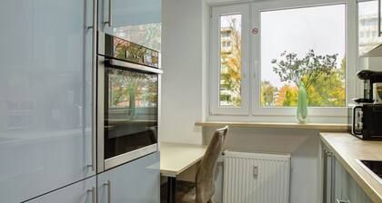 Ferienwohnung 'Modern Apartments Neuburg 2' mit Parkplatz, Balkon und Wi-Fi