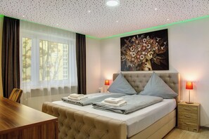 1 chambre, fer et planche à repasser, Wi-Fi gratuit, draps fournis