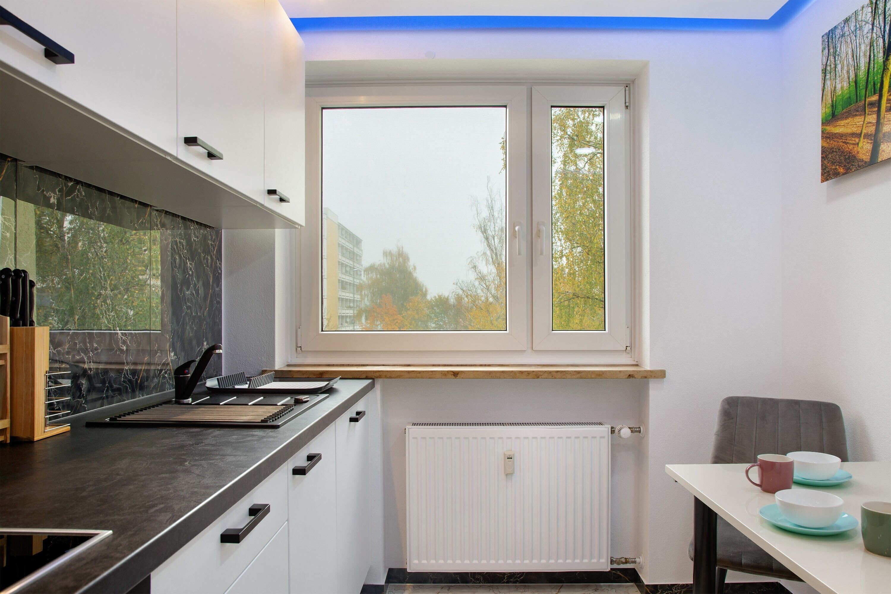 冰箱、微波炉、烤箱、炉灶