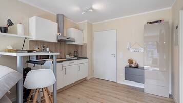 Fridge, microwave, stovetop, electric kettle