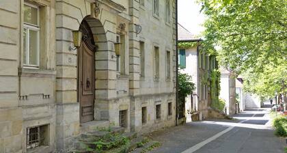 Ferienwohnung 'City Apartment' mit Balkon und Wi-Fi