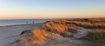 Apartment 'Ferienwohnung 25 Strandkorb, 50 Qm' with Sea View, Balcony and Wi-Fi