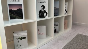 笔记本电脑工作区、免费 WiFi