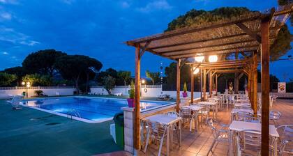 Bungalow Ă Calella prĂšs de la Mer & Montagnes