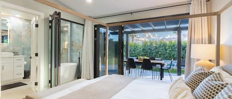 4 habitaciones, cuna de viaje, wifi gratis y ropa de cama