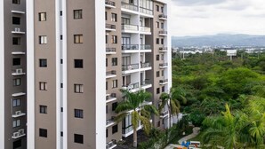 Appartement, 3 slaapkamers, roken, balkon | Uitzicht vanuit accommodatie