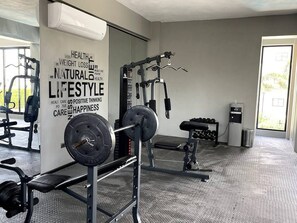 Apartment, 3 Bedrooms, Smoking, Balcony | Fitness studio