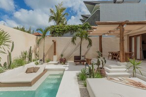 Piscine extérieure