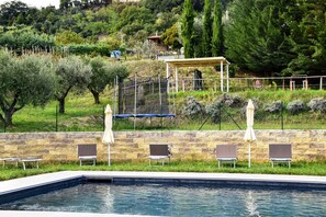 Pool - Apartment in Marche near Adriatic Beaches (Lampedona)