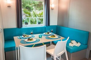 Dining - Mobile Home Tarragona by Beach & Nature Reserve (Taragona)