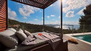 Kamer, 1 slaapkamer, roken, privézwembad | Uitzicht vanuit accommodatie