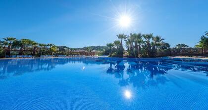 Bungalow in Tarragona by the Beach