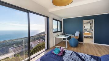 Deluxe Villa, Sea View | 4 bedrooms, free WiFi