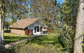 Exterior - 2 bedroom gorgeous home in Strøby (Strøby)