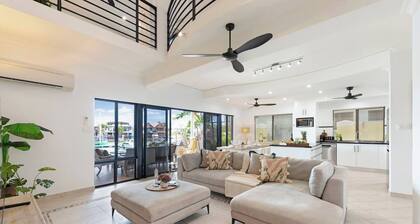 Villa Utopia on the Marina | 3 Bed, 3 Bath by Tropical BNB