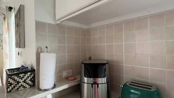 Nhà, 1 phòng ngủ, sân hiên | Nội thất