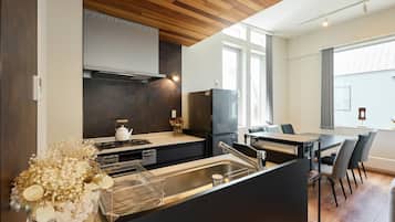 Villa, 3 habitaciones, para no fumadores, cocina | Cocina privada | Tetera eléctrica