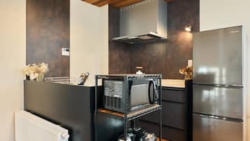 Villa, 3 Bedrooms, Non Smoking, Kitchen | Private kitchen | Electric kettle