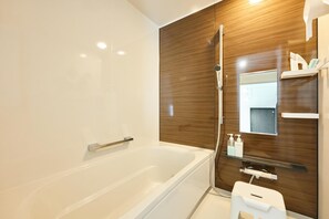 Villa, 3 Bedrooms, Non Smoking, Kitchen | Bathroom | Slippers - VILLA Naebo Sapporo Beer Park Hocance (Sapporo)