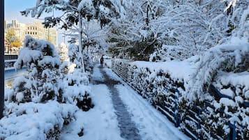 ์ด์ฝ๋
ธ๋ฏธ ๊ณต์ฉ ๋๋ฏธํ ๋ฆฌ, ๋ง๋น ์ ๋ง | ๋ฌด๋ฃ WiFi, ์นจ๋ ์ํธ