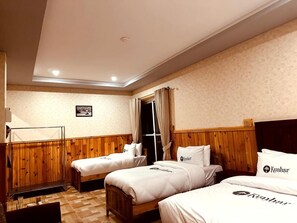 Chambre Deluxe double, vue sur la montagne | 1 chambre, système d’insonorisation, fer et planche à repasser
