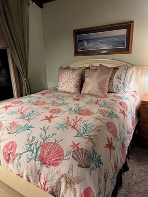 2 soverom, strykejern/-brett, wi-fi (inkludert) og sengetøy