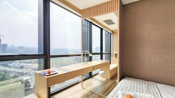 Apartment, 1 Bedroom, Non Smoking, City View | View from room