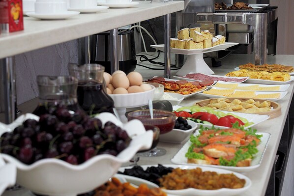 Petit déjeuner buffet compris tous les jours