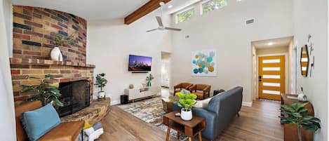 Smart TV, books, offices