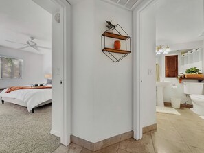 1 chambre, bureau, fer et planche Ă repasser, Wi-Fi gratuit