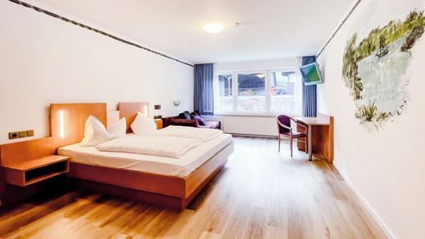 1 bedroom, free WiFi, bed sheets